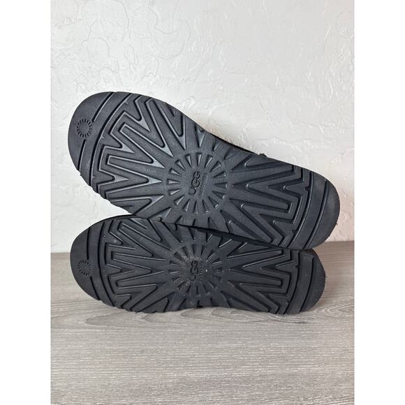 UGG 1006749 Short Mini Black Sparkles Shearling Pull-On Winter Boots Women 6 - Picture 7 of 7